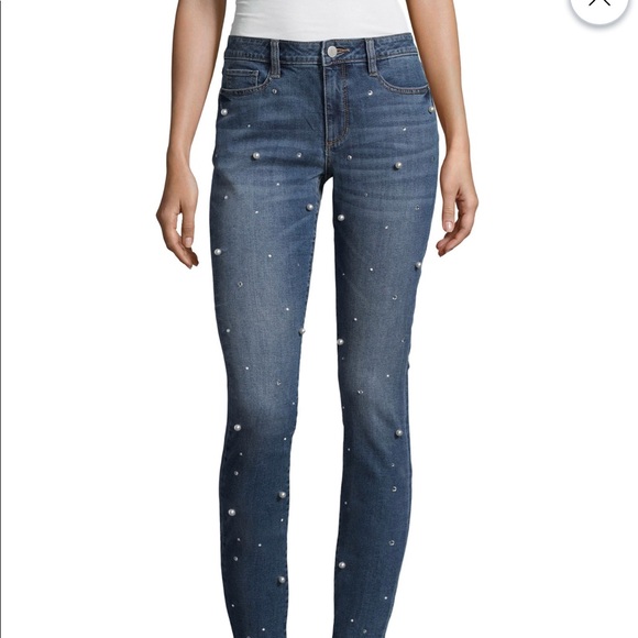 Sold - Picture 5 of 8